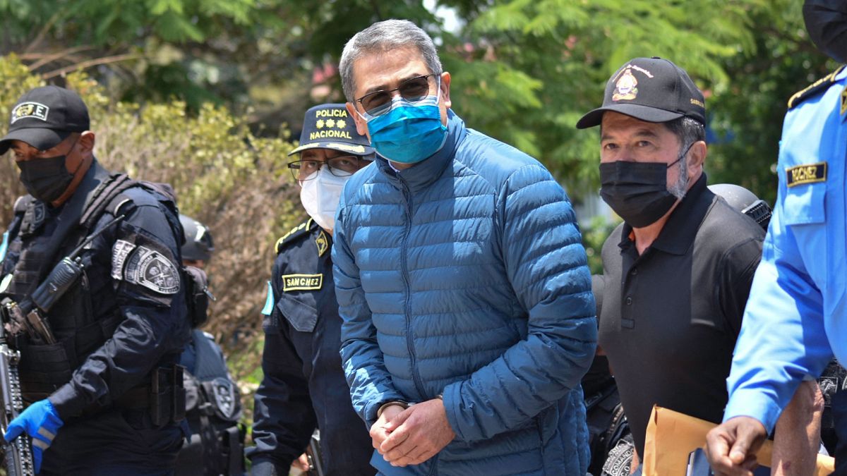 Hondureños atentos al inicio del juicio contra JOH en Nueva York