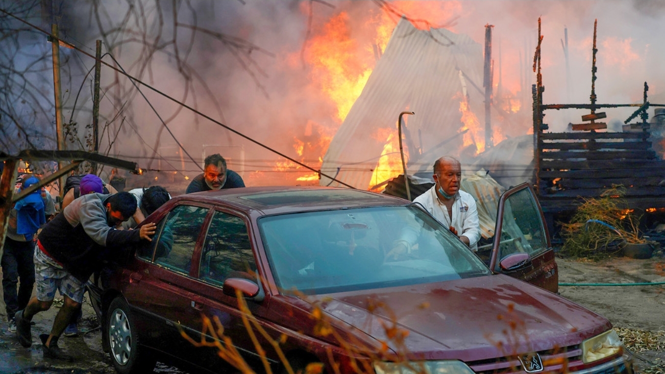 Gobernador chileno confirma “la intencionalidad de los incendios” que dejaron 131 muertos