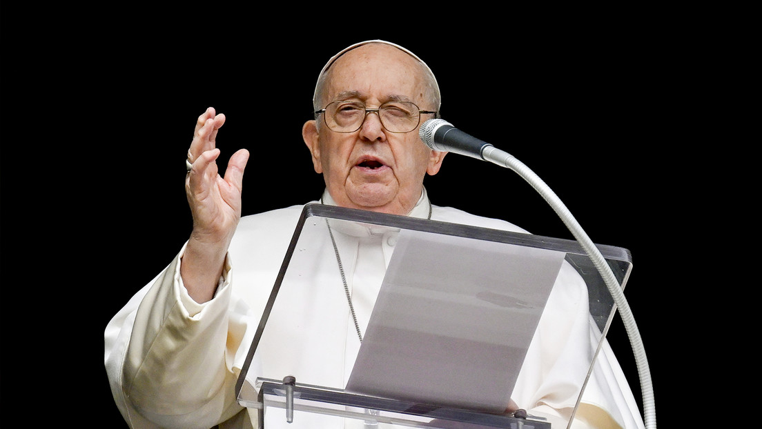Papa Francisco: “El amor no puede reducirse a bellas palabras o selfis del momento”