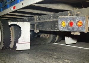 Motorizado se estrella contra un camión y pierde la vida en Chontales