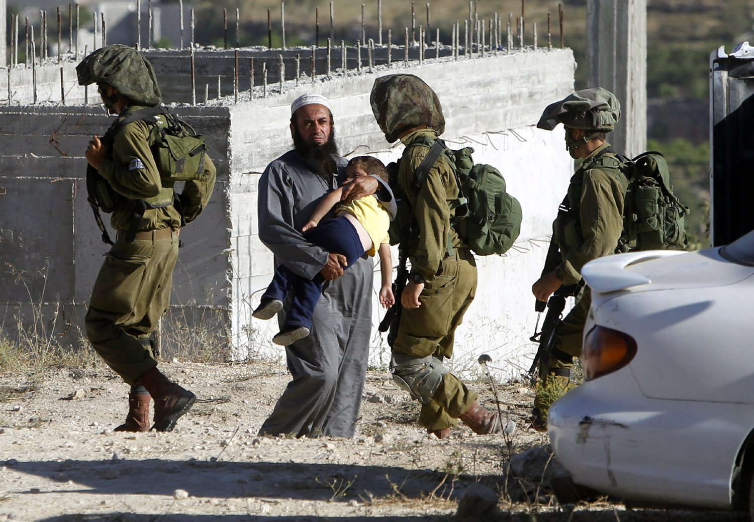 Reportan que el Ejército israelí liberó a 114 palestinos que detuvo en la Franja de Gaza