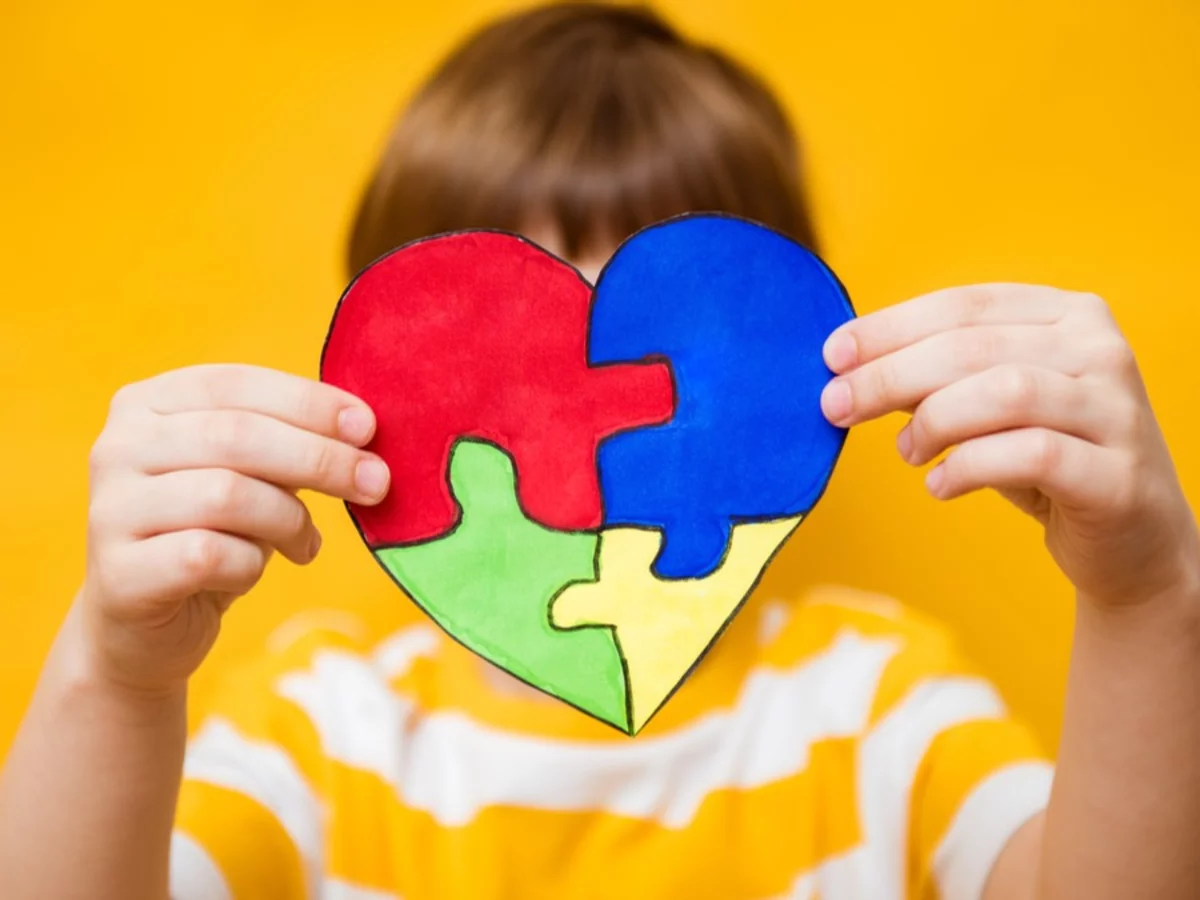 Empieza la Semana Azul, siete días para concientizar y hablar sobre el autismo