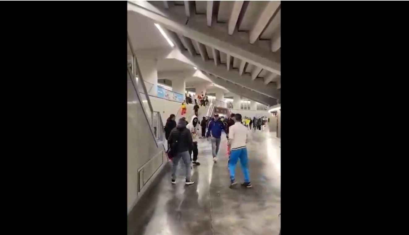 Pelea entre hinchas tras el partido entre las selecciones de Colombia y Rumanía