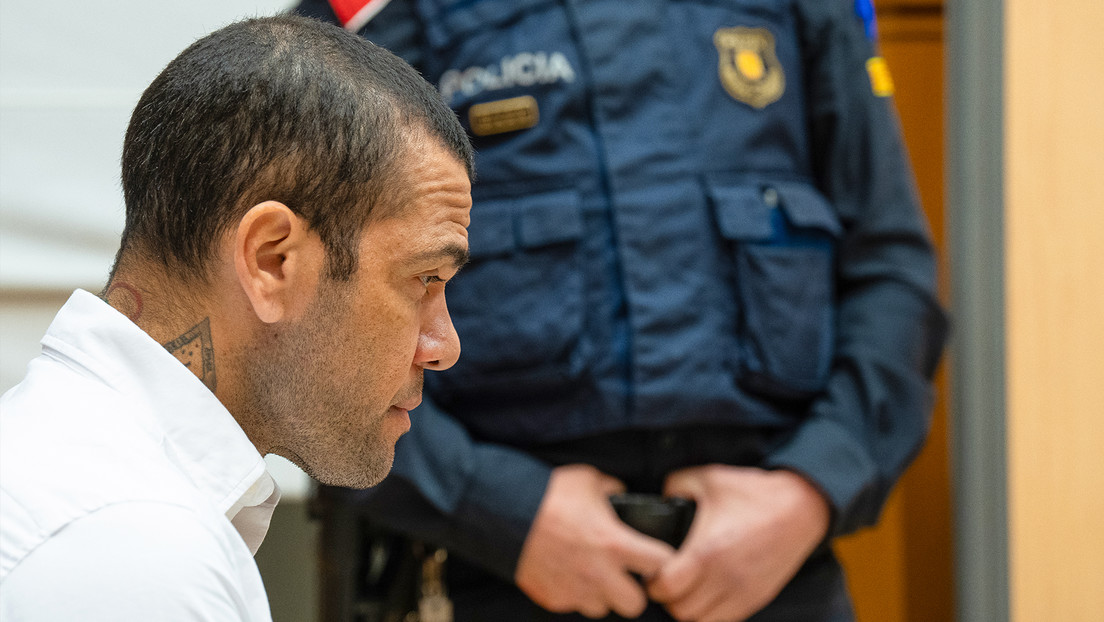Dani Alves reúne la millonaria fianza para salir de la cárcel