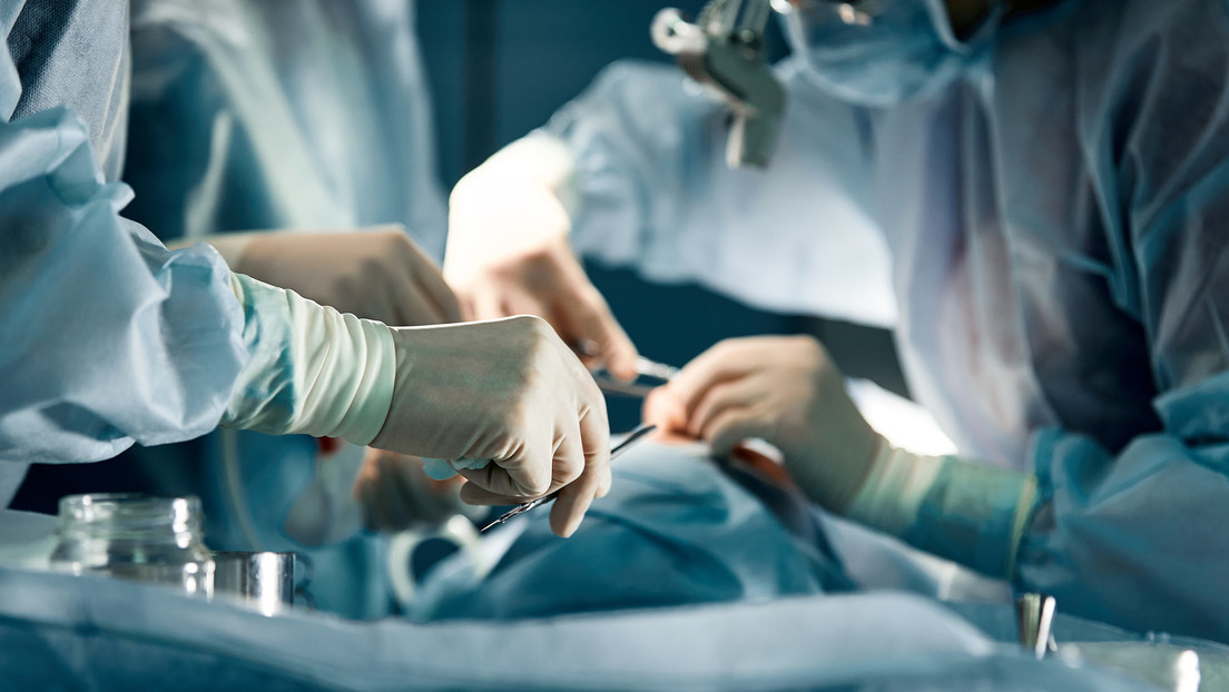 Médicos rusos establecen un récord al extirpar 170 tumores cancerosos