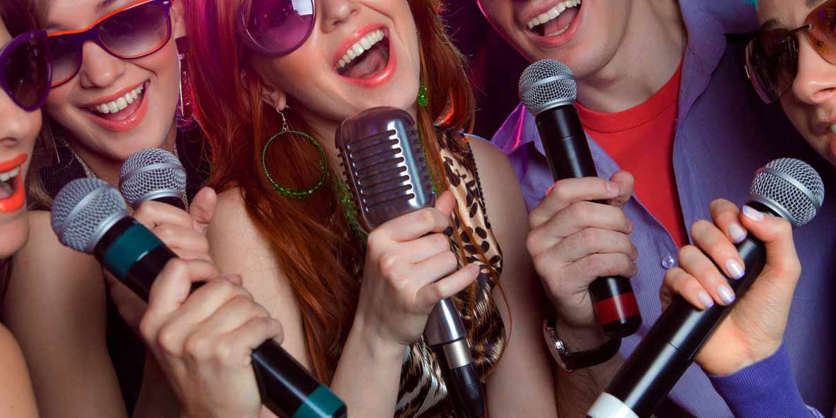 Muere Shigeichi Negishi, el inventor del karaoke
