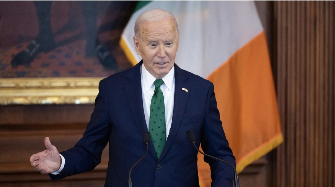 Biden recurre al insulto contra Putin para instar al Congreso a aprobar fondos para Ucrania