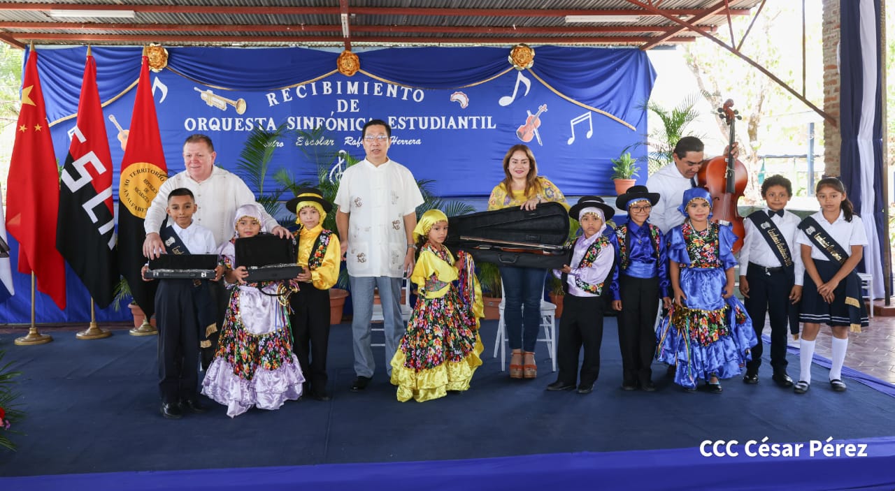 China dona instrumentos musicales y reitera su cooperación a Nicaragua
