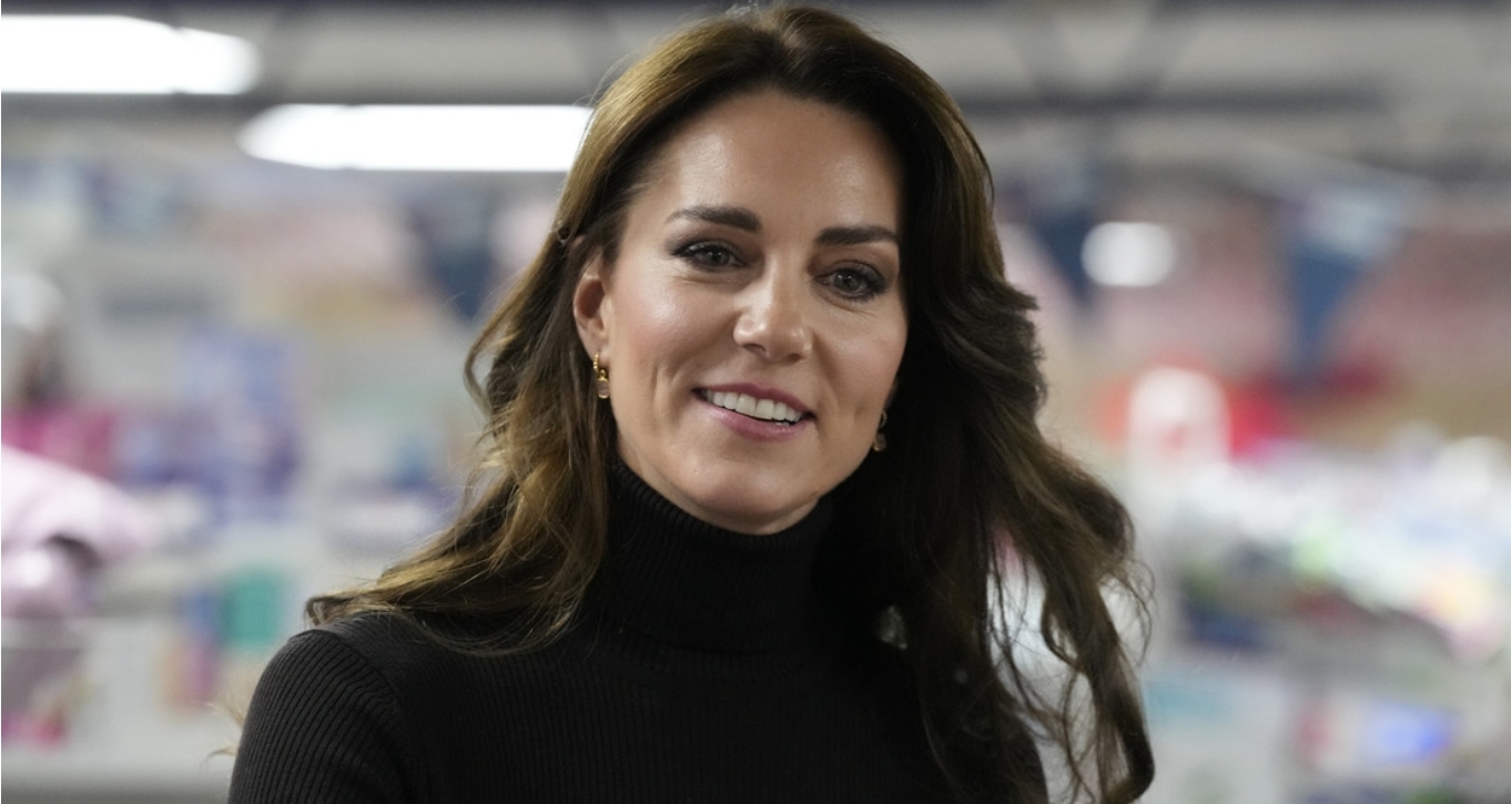 Sospechan que princesa Middleton usó su antigua foto de Vogue para el polémico Photoshop