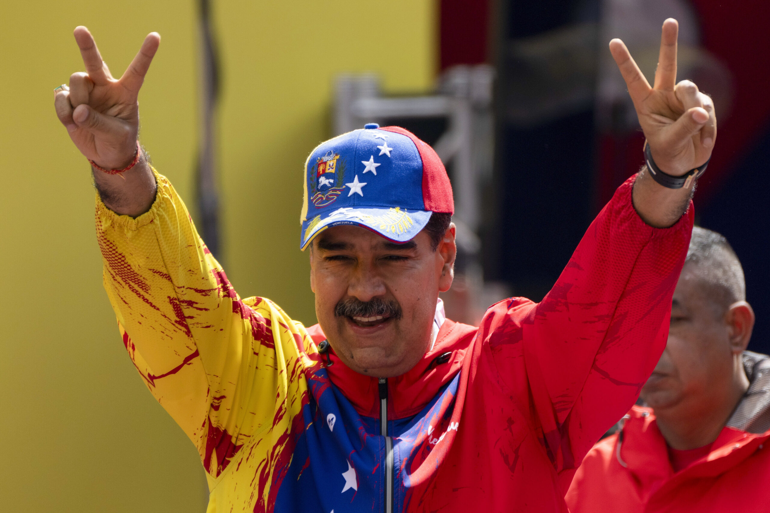 Bases del PSUV en Venezuela eligen a Maduro como candidato a las presidenciales