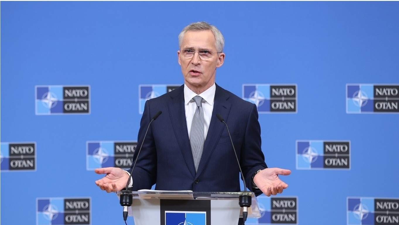 Stoltenberg discrepa del papa Francisco sobre Ucrania