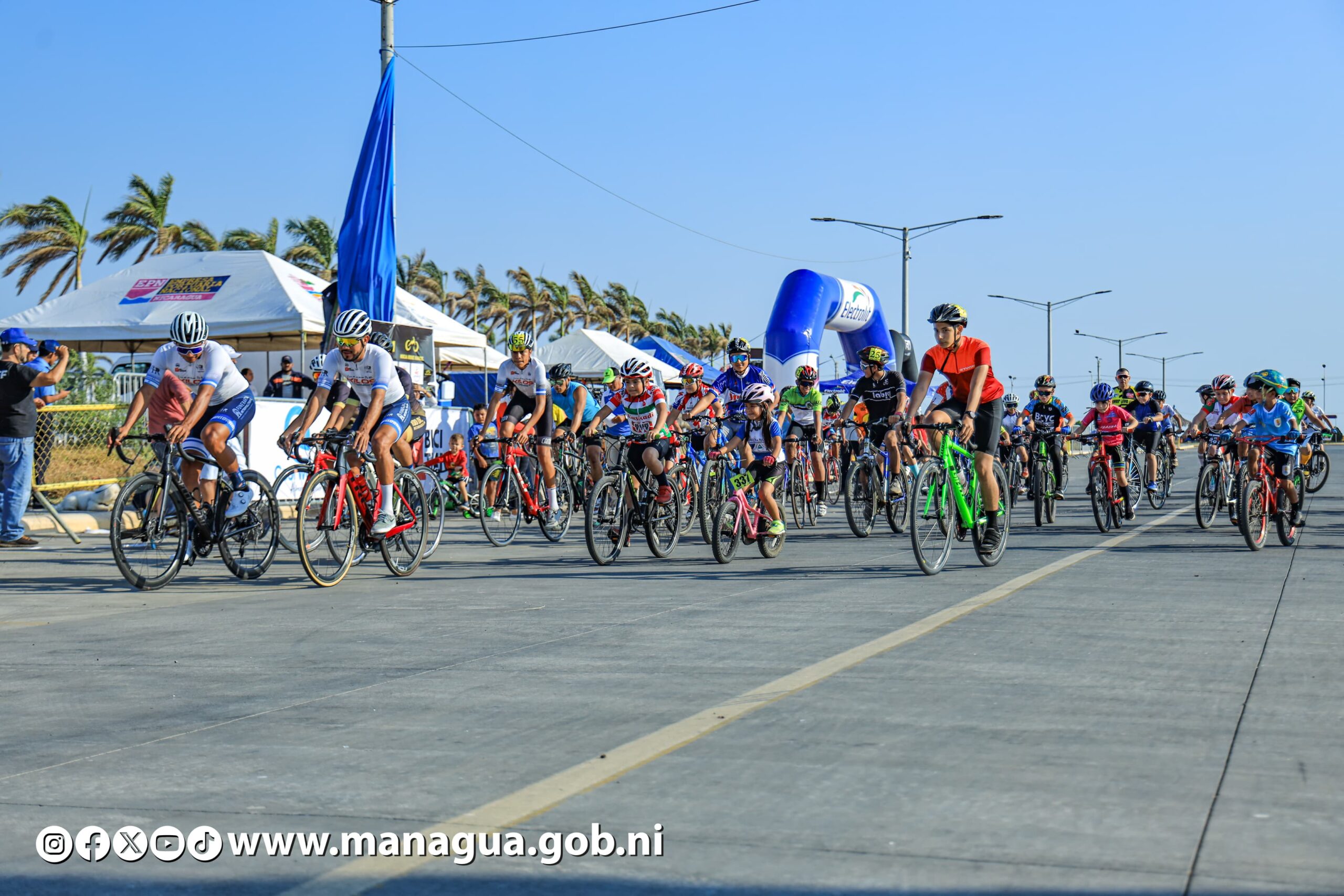 Alcaldía de Managua realiza competencia de ciclismo en Puerto Salvador Allende