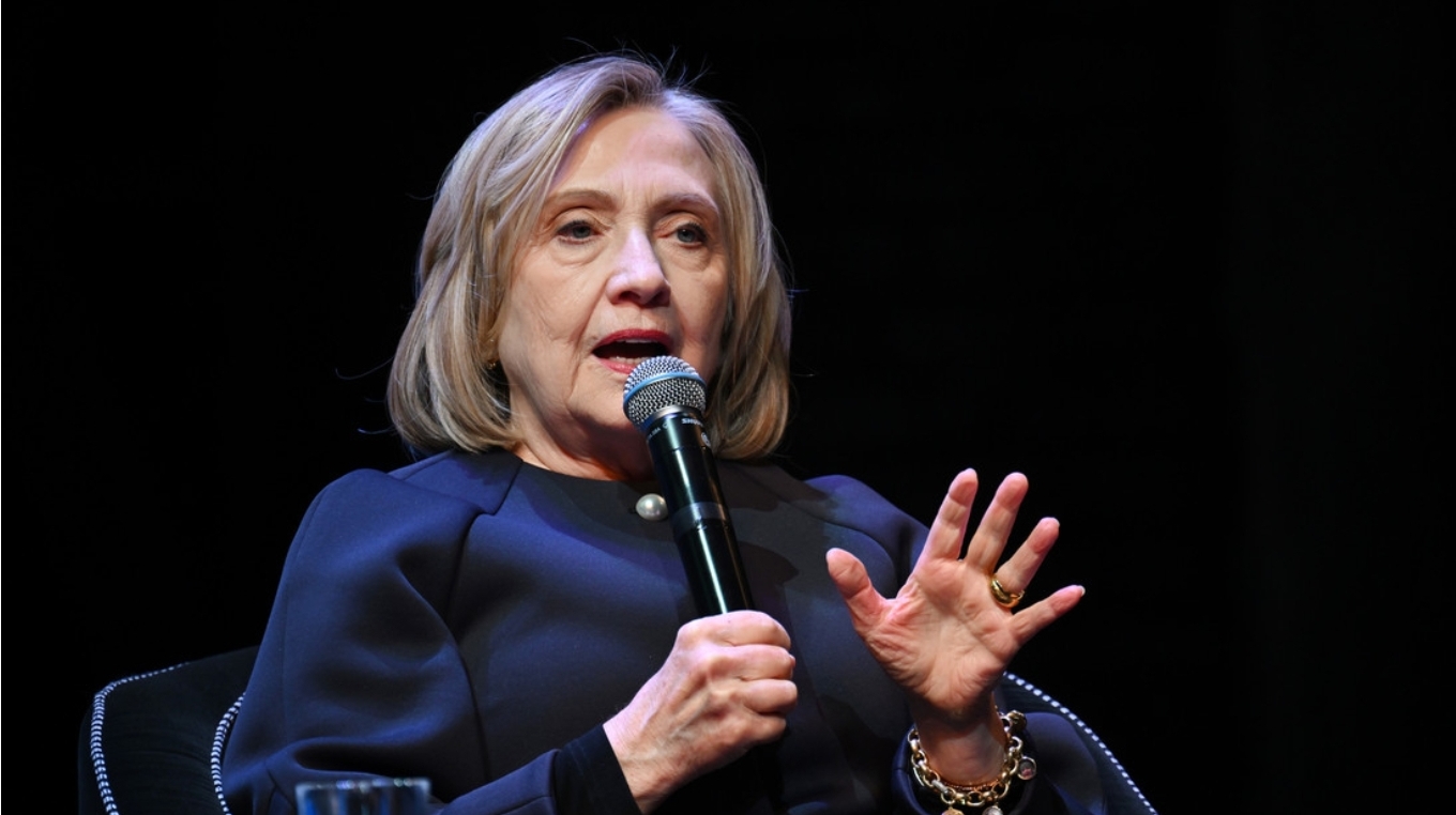 Hillary Clinton: Aceptemos la realidad, Joe Biden es viejo