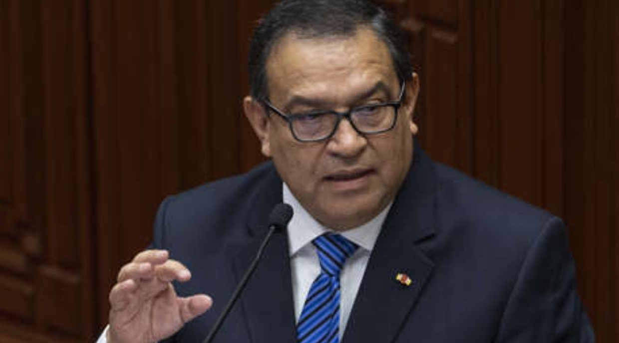 El primer ministro de Perú es investigado por un escándalo de corrupción