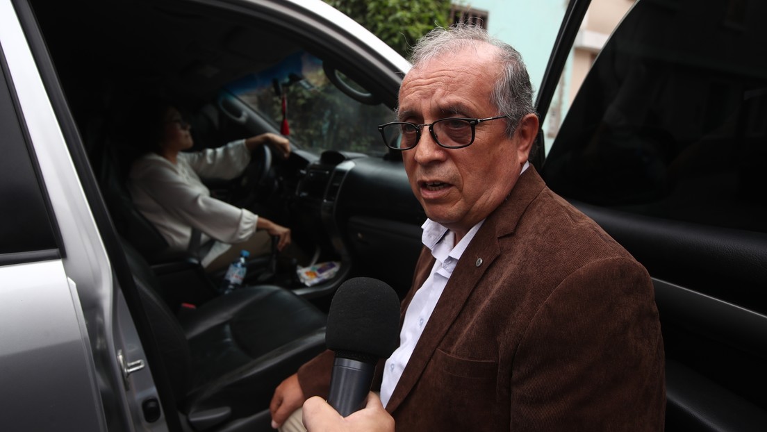 Un pago por 11.000 dólares de una ONG complica al hermano de la presidenta de Perú