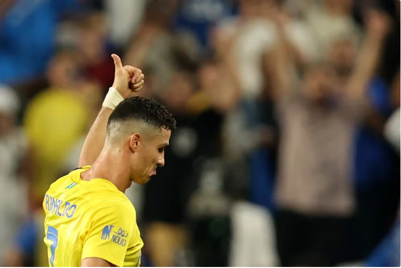 Se conoció la sanción a Cristiano Ronaldo tras su intento de agredir a un árbitro en Arabia Saudita