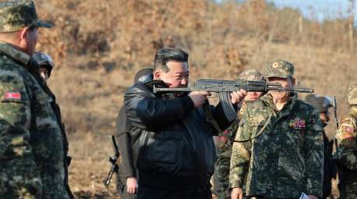Kim Jong-un afirma que ahora es el momento de estar más preparados que nunca para una guerra