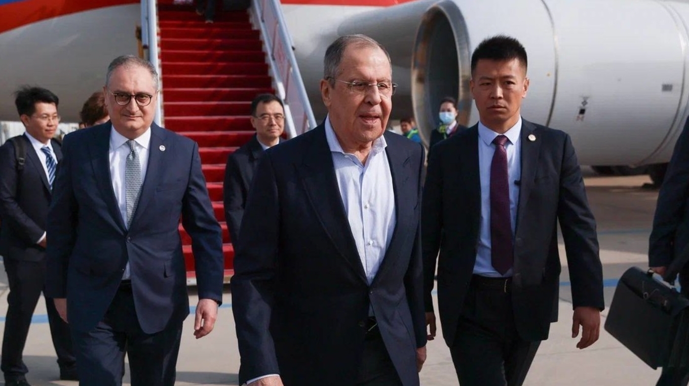 Canciller ruso Lavrov llega a China