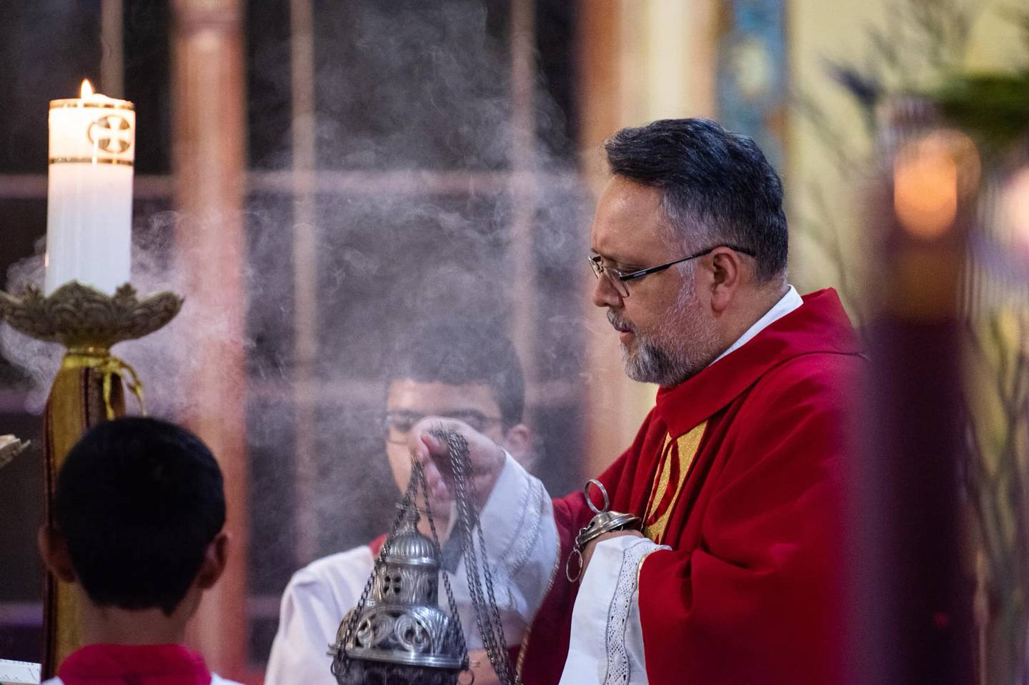 Vaticano decidirá separación de sacerdote tico condenado por abuso sexual a menor