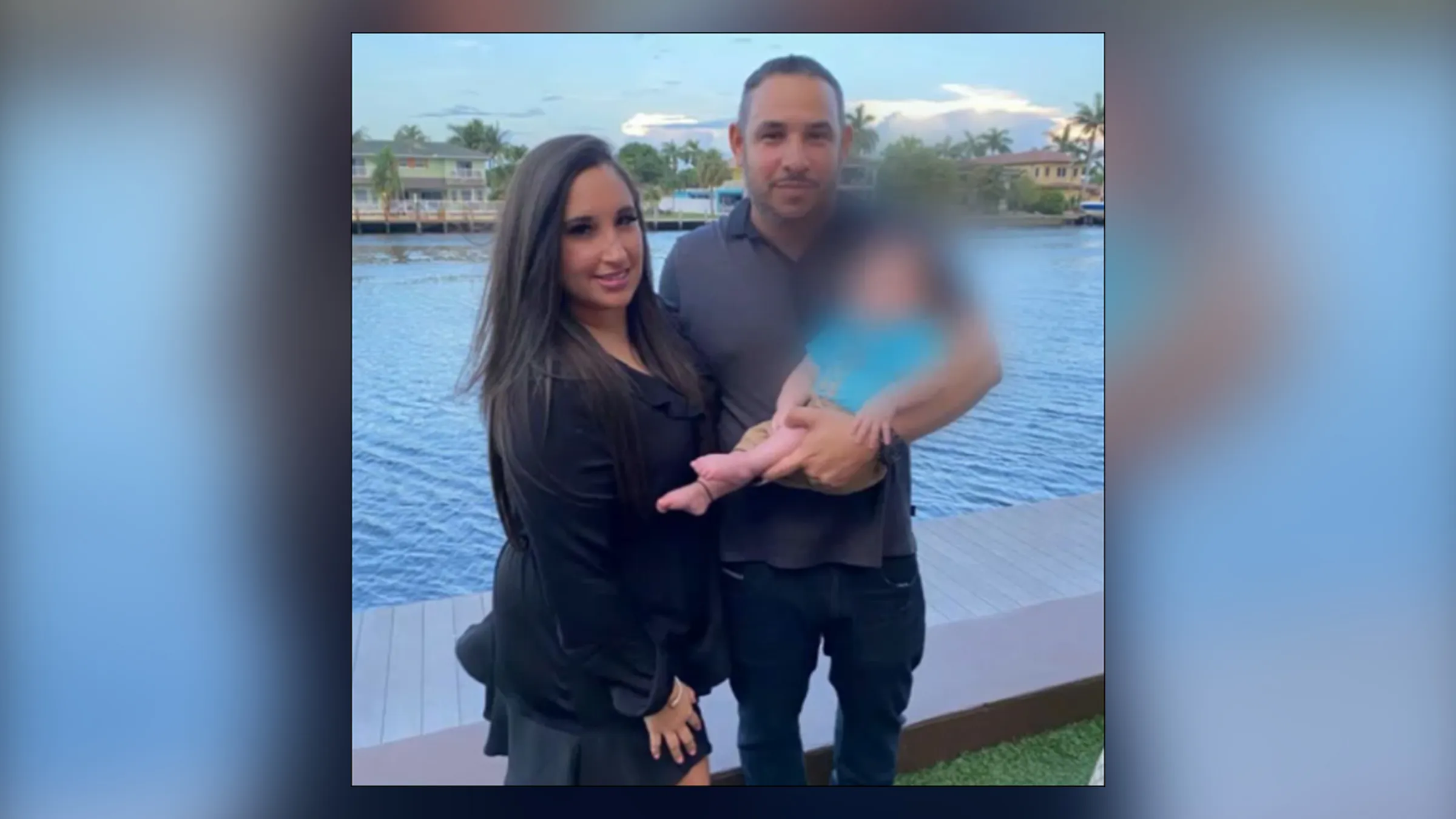 Hombre apuñaló 28 veces a su esposa antes de matar a su hijo de 2 años en el estado de Florida