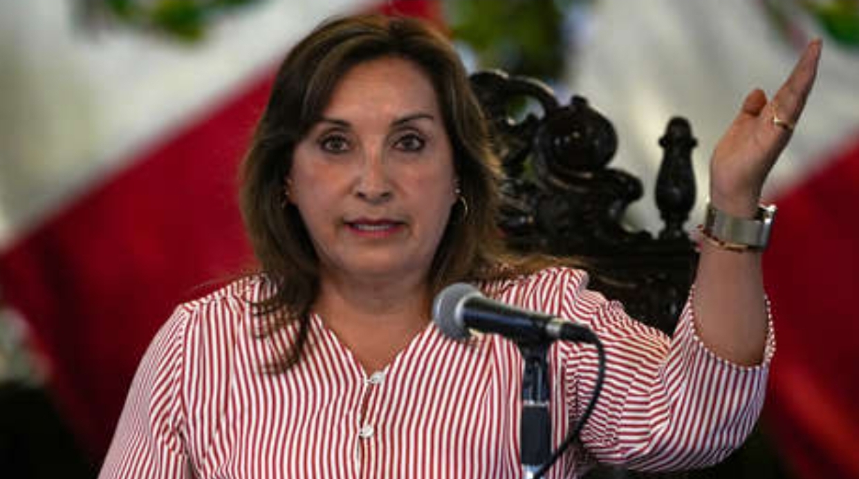 Revelan que Boluarte dio presupuesto adicional a gobernador que le prestó pulsera y relojes Rolex
