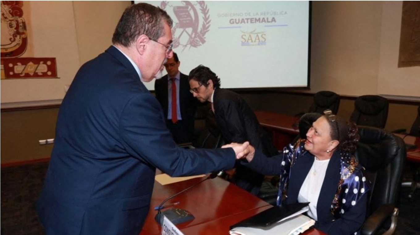 Arévalo arrecia críticas hacia fiscal: “No descansaremos hasta lograr su destitución”