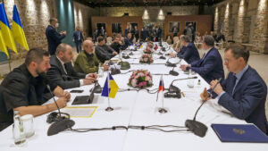 Representante ruso revela detalles de las negociaciones con Ucrania en 2022