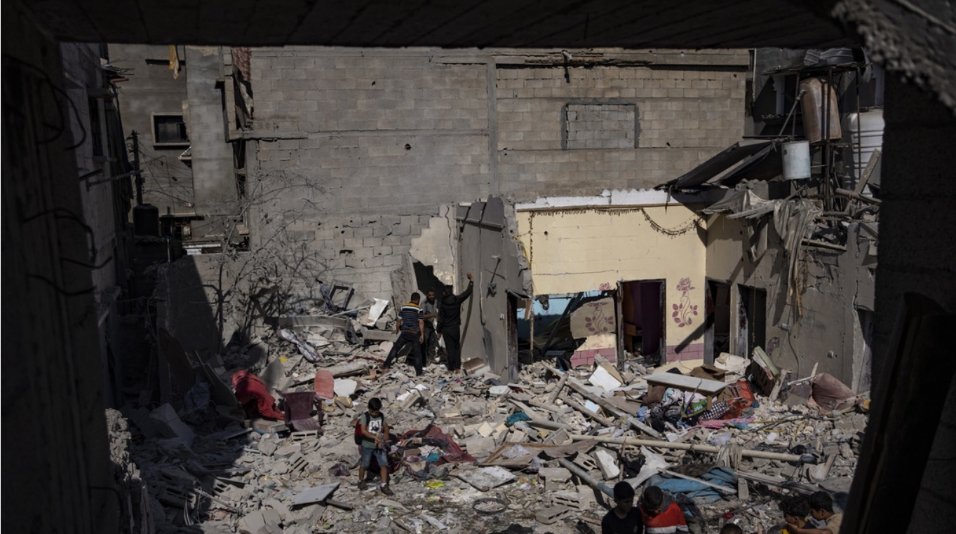 Más de una decena de muertos por bombardeos israelíes contra Rafa