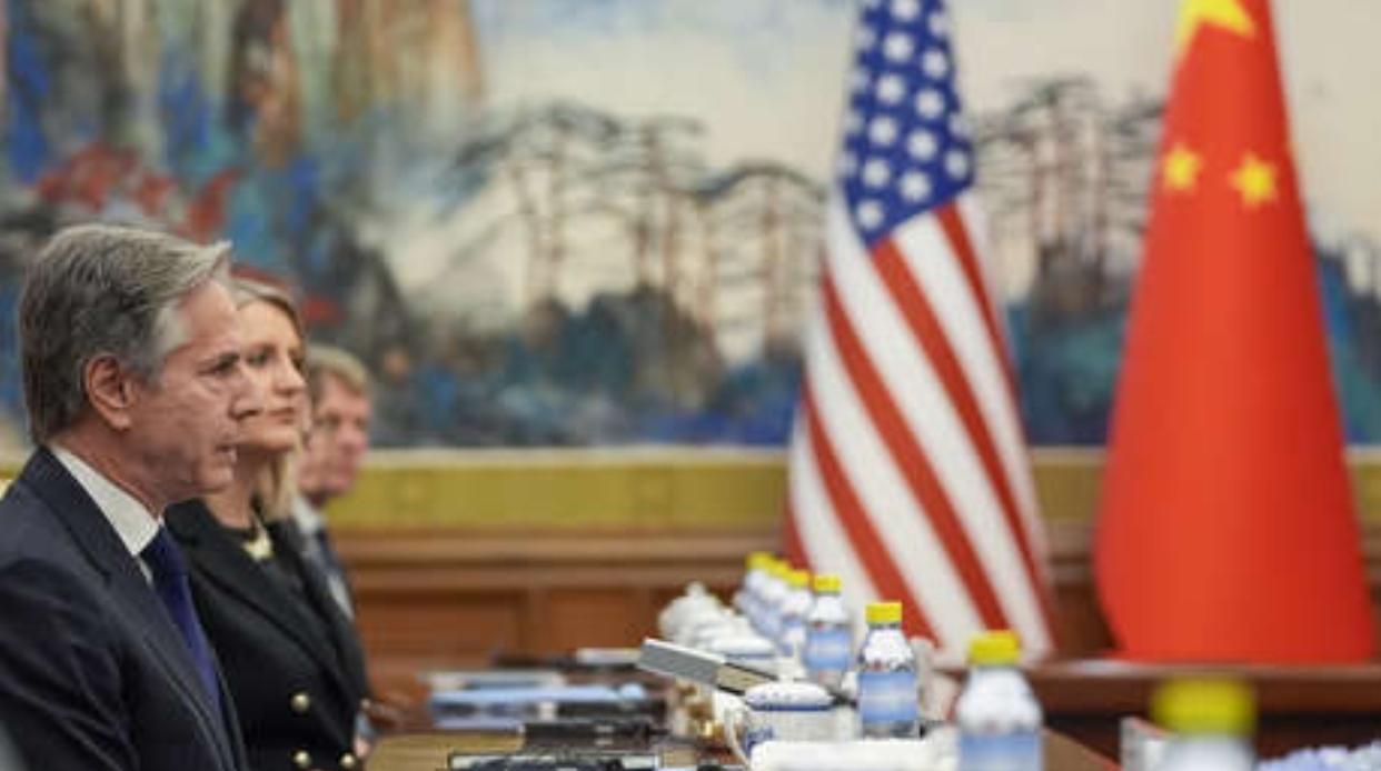 Pekín promete una respuesta “firme” a las legislaciones anti-chinas de EEUU