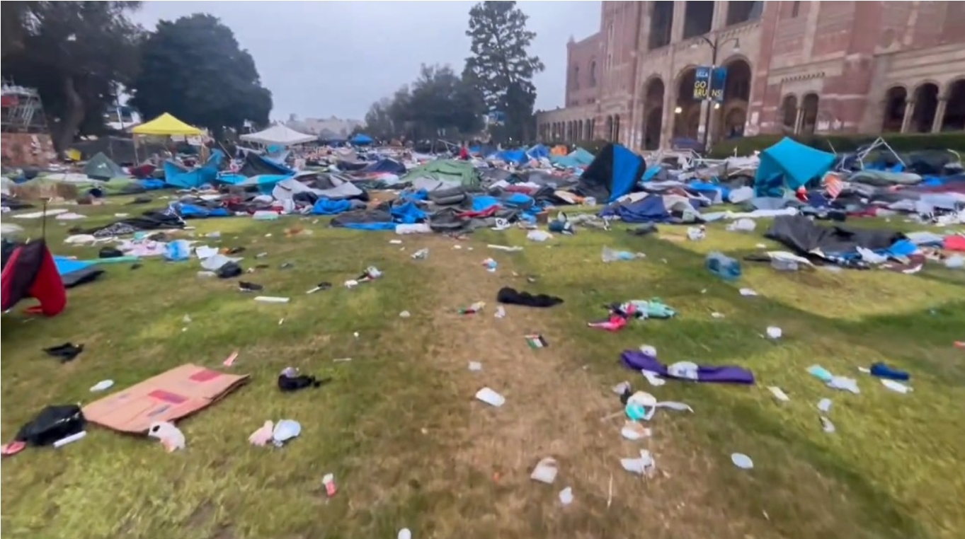 Así quedó la Universidad de California tras el desalojo de los manifestantes propalestinos