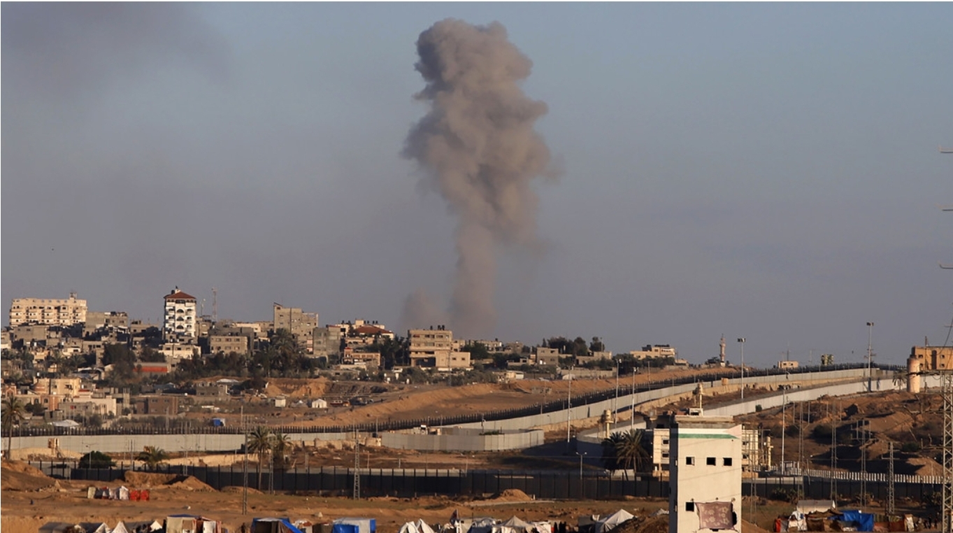 Reportan que Israel tomó el control del lado palestino del paso fronterizo de Rafa