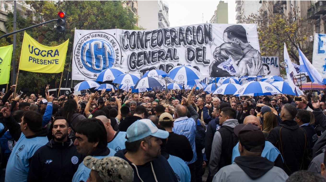 Gremios argentinos inician paro total contra el ajuste de Milei y para que “se caiga” la Ley Bases