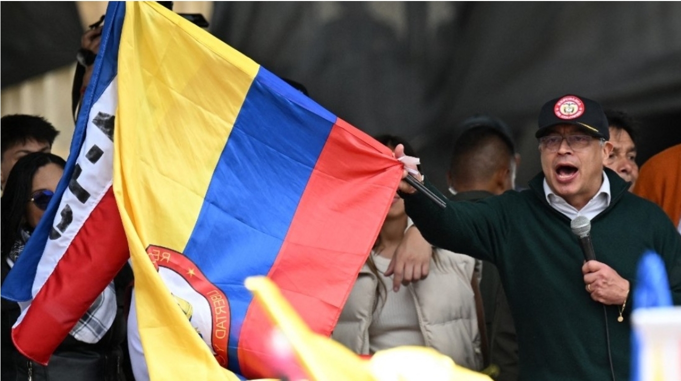 Petro introducirá nuevamente en el Congreso la reforma de salud “con mensaje de urgencia”
