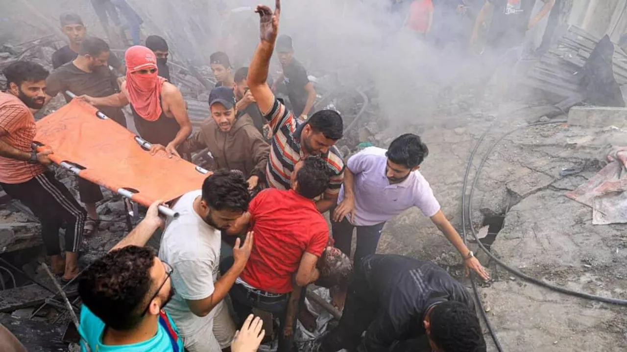 Unos 28 palestinos mueren a causa de ataques de Israel contra el centro de Gaza