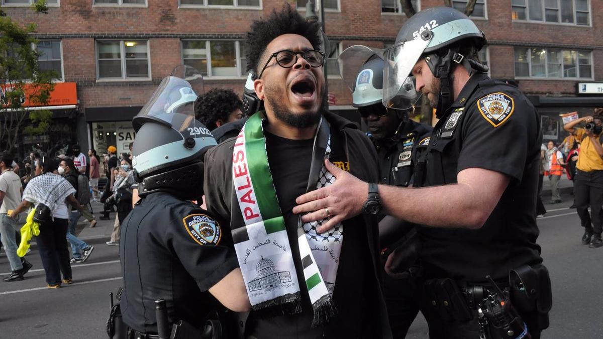 2.400 detenidos durante las protestas propalestinas en universidades de EEUU: 50 son profesores