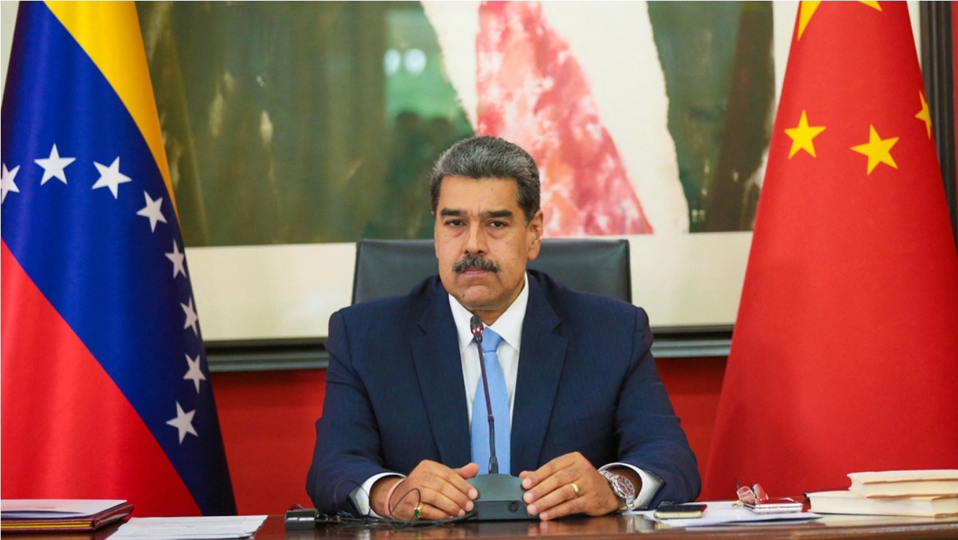 “¿Tienen contacto con extraterrestres?”: La pregunta de Maduro que científicos chinos no negaron