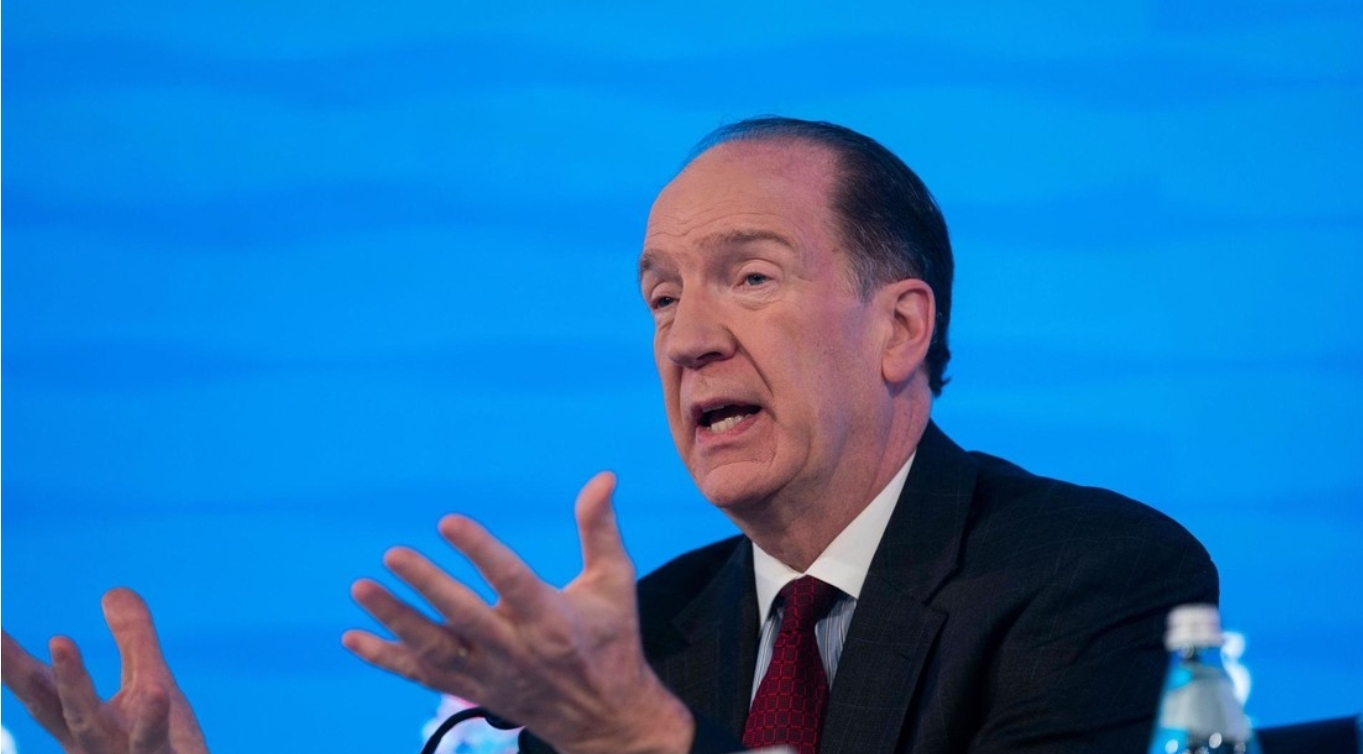 En 2025 EE.UU. podría sufrir un “choque de trenes fiscal”, afirma el exjefe del Banco Mundial