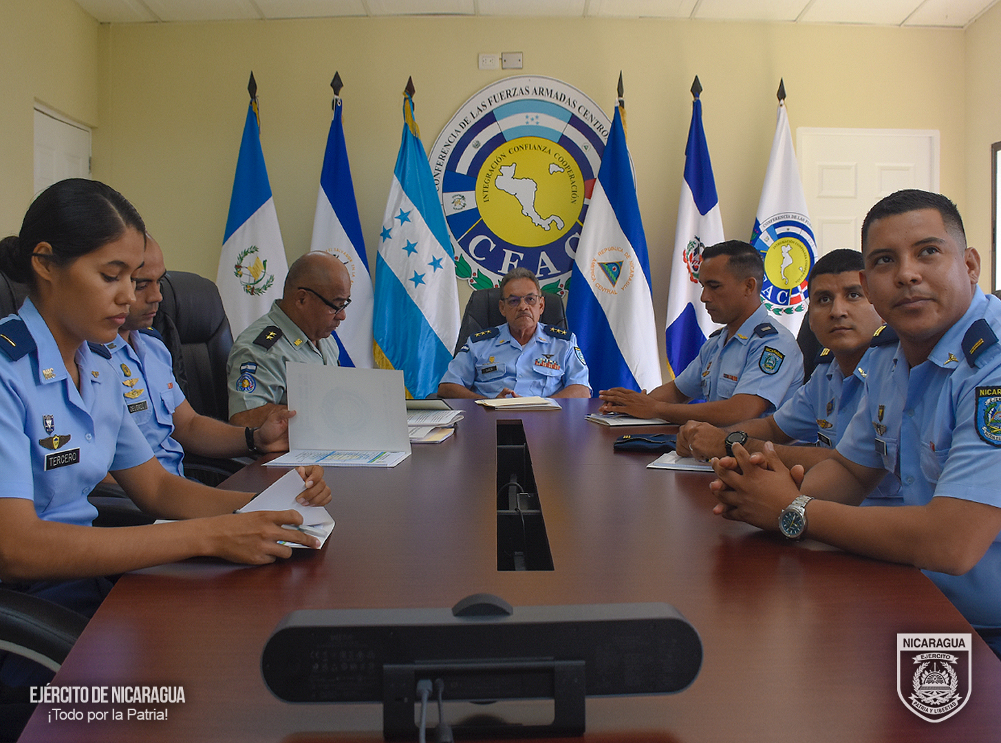 Ejército inicia curso de medicina aeronáutica
