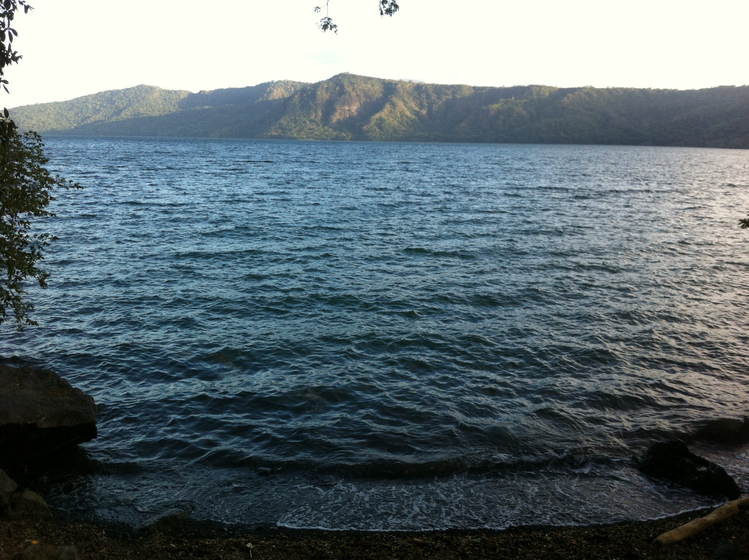Encuentran a hombre que se ahogó en la Laguna de Apoyo