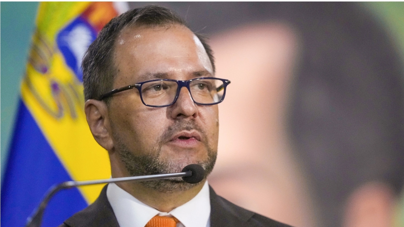Venezuela agradece a Irán la recuperación de su producción petrolera