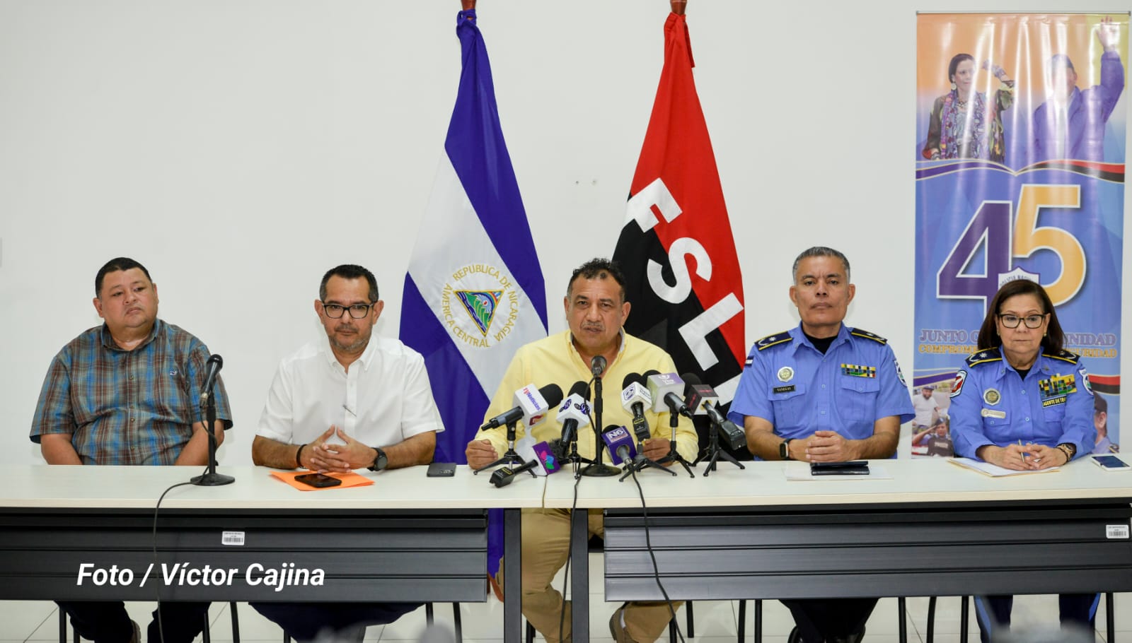 Restringirán uso de celular a conductores de buses y habilitarán línea telefónica para denunciar irregularidades