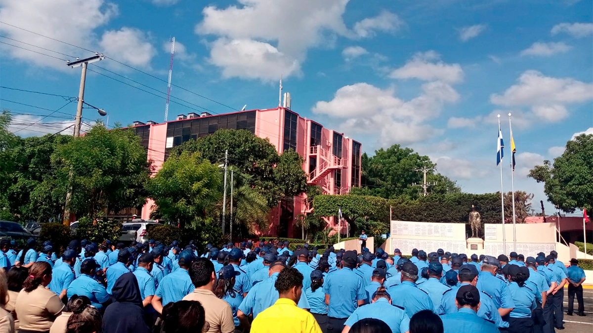 Policía Nacional conmemora el 45 aniversario del inicio de la Insurrección Final