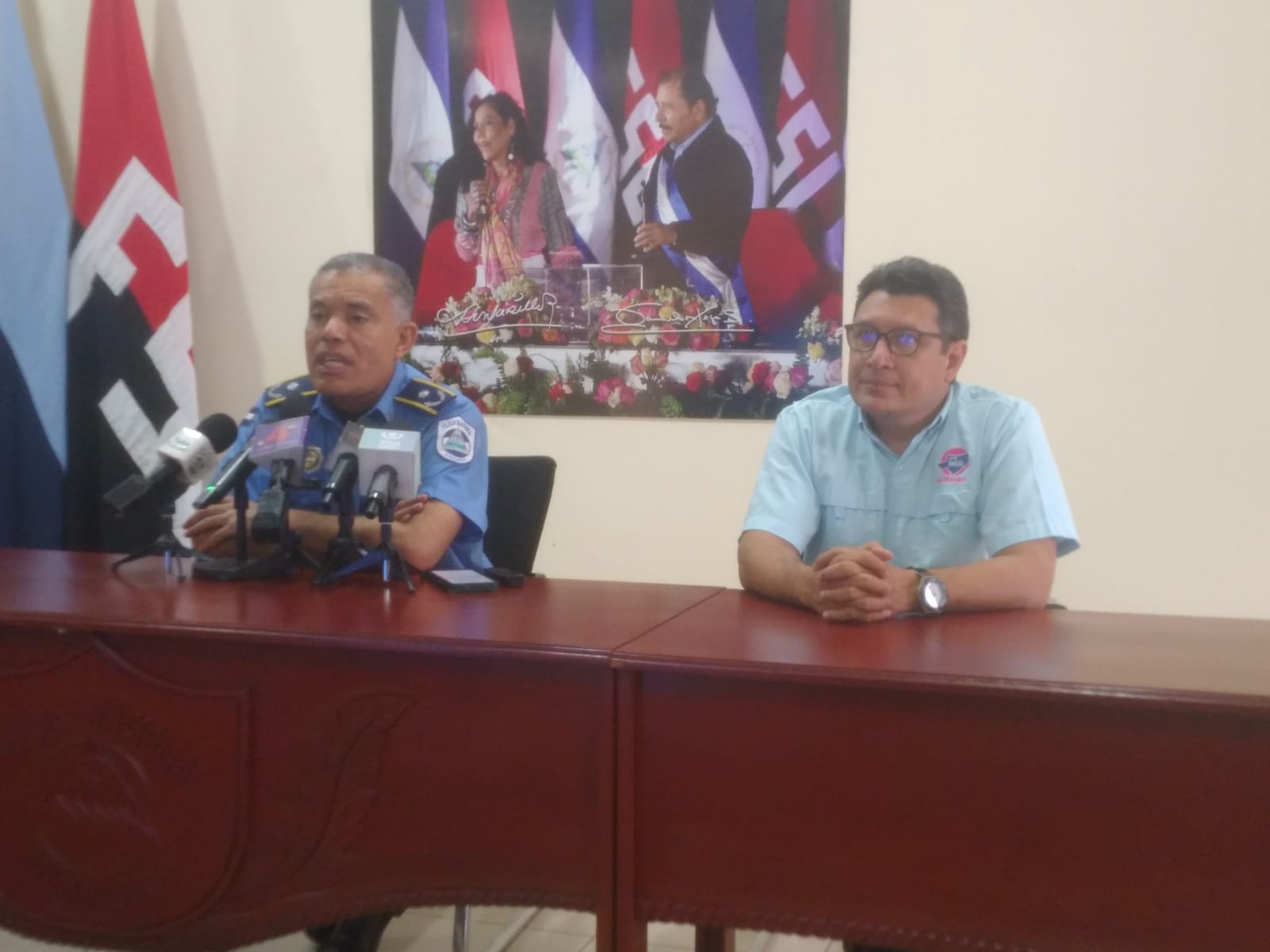 Policía aplica 73 multas a conductores de caponeras en la última semana
