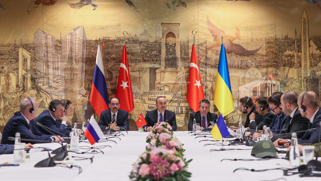 NYT filtra el proyecto de acuerdo de paz entre Rusia y Ucrania debatido en 2022