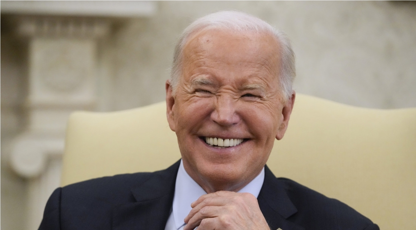 La Casa Blanca tilda de “falsificaciones baratas” los videos sobre el raro comportamiento de Biden