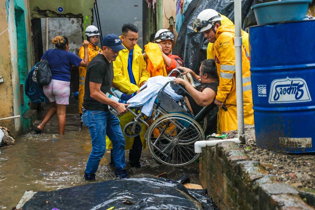 12 muertos, 347 escuelas y 71 viviendas dañadas por temporal en El Salvador