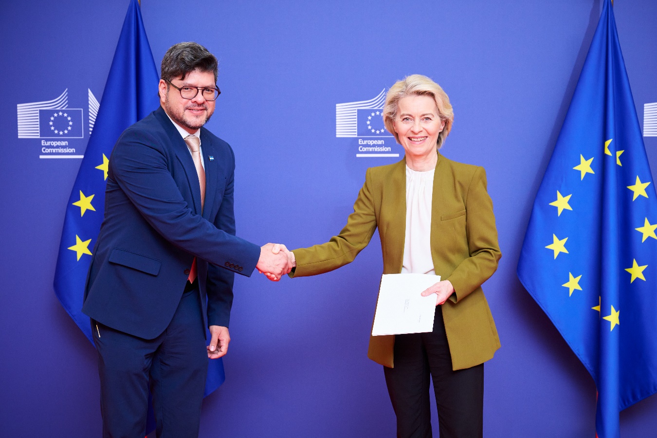 Presidenta de la Comisión Europea recibe las cartas credenciales del Jefe de la Misión de Nicaragua ante la UE