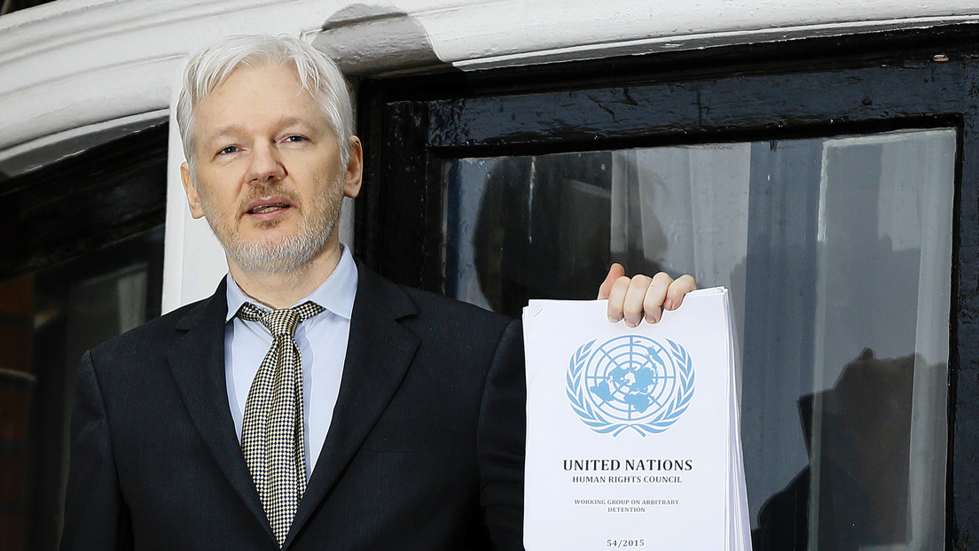Julian Assange se declara culpable para llegar a acuerdos con EEUU