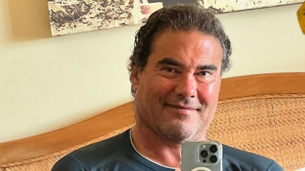 Eduardo Yáñez le roba celular a reportera y es buscado por la policía