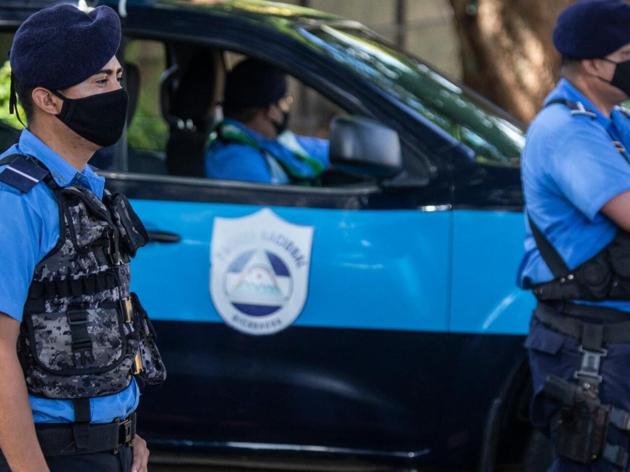 Policía busca a sujeto que agredió con arma blanca a su esposa en Jalapa